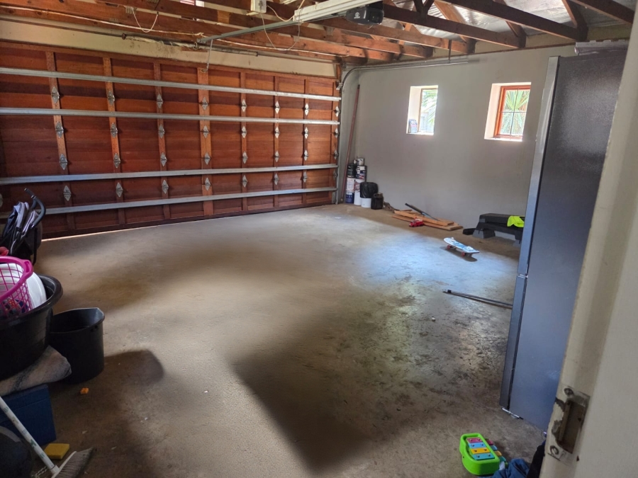 4 Bedroom Property for Sale in Waterval East North West